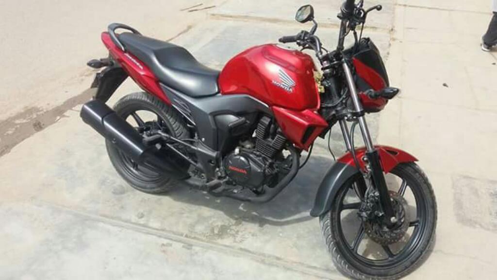 Moto Honda Invicta Modelo 2015