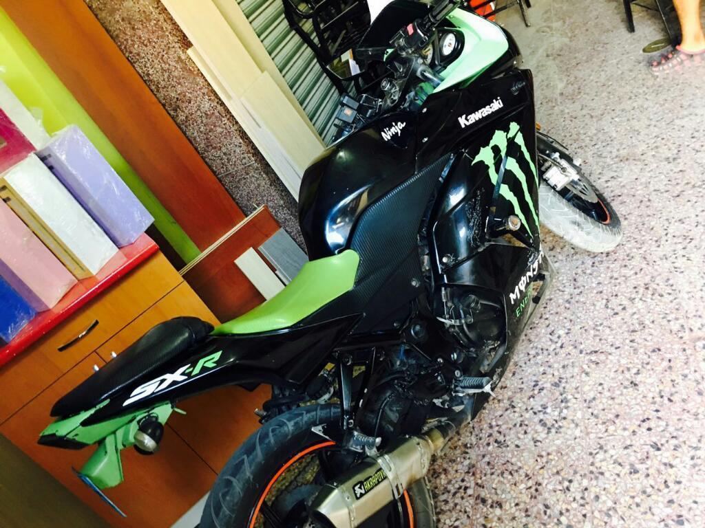 Moto Kawasaki Xsr 250 Pistera