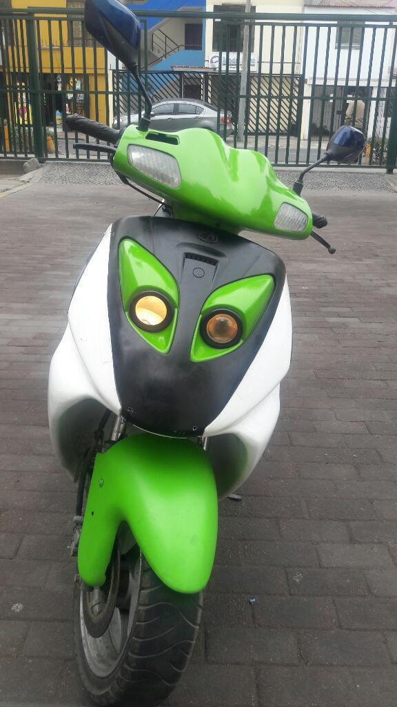 Vendo Mi Moto Scooter 150 Soat 2018 Casc