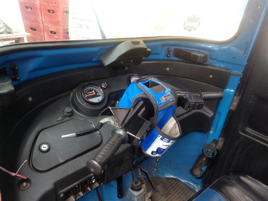 Vendo Mototaxi Bajaj 2015