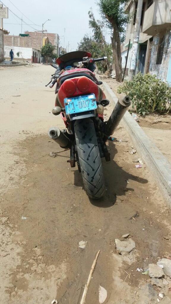 Vendo Moto