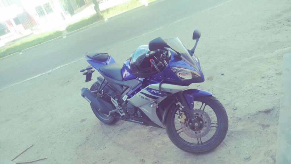 Vendo Yamaha R15 por Viaje