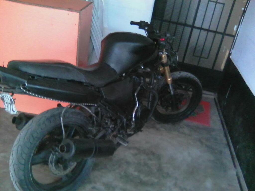 Moto Motor 200