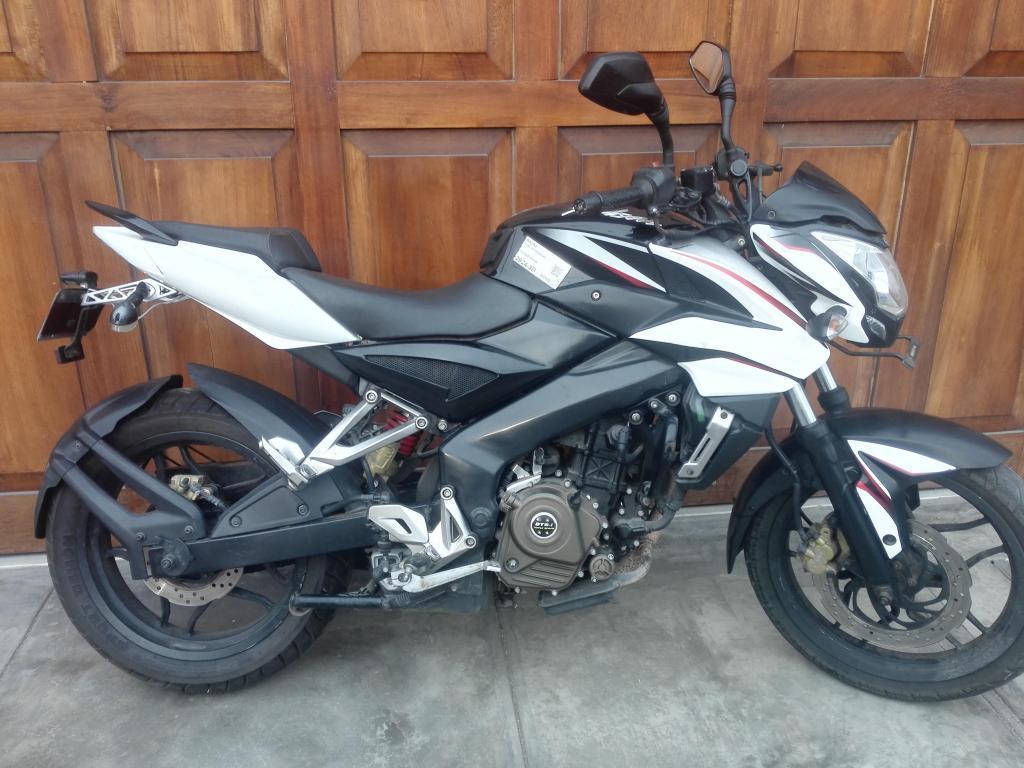 VENDO MOTO PULSAR NS200 Y YINGANG 250cc EN BUEN ESTADO