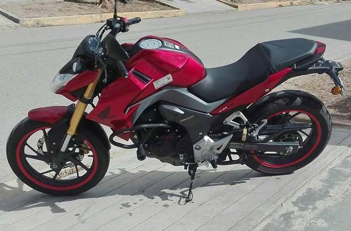 VENDO MOTO HONDA CB190R