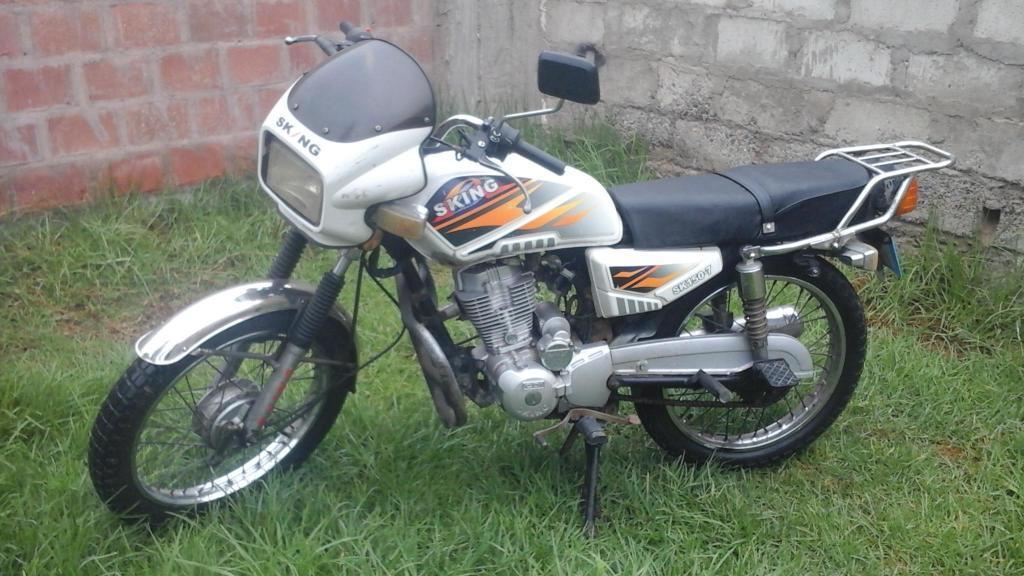 vendo moto sking 150 cc, standar