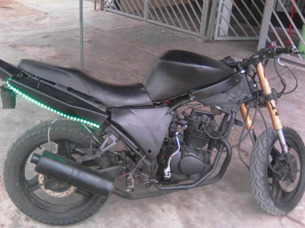 Moto Motor 200