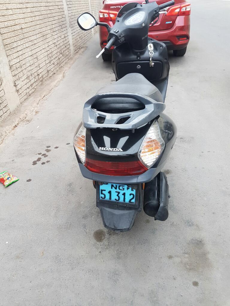 Moto Scooter Honda Elite Buen Estado