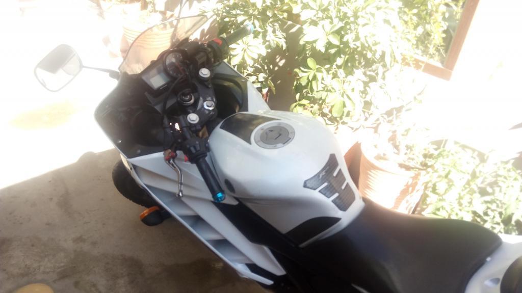 vendo yamaha r15