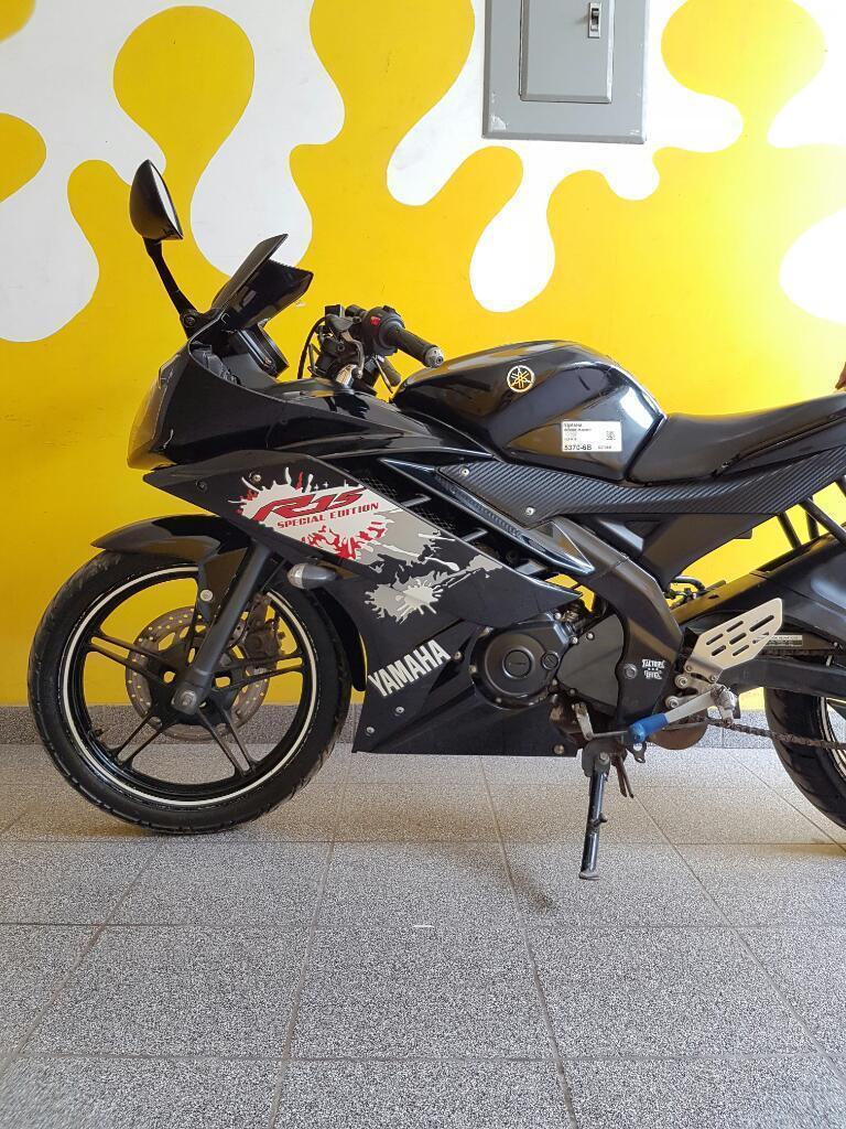 Yamaha R15 8000km Año 2014 con Soat