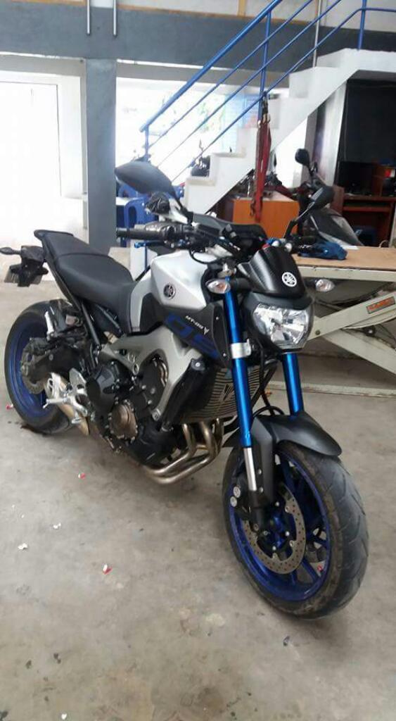 Ocasión Vendo Super Moto Yamaha Mt09 900