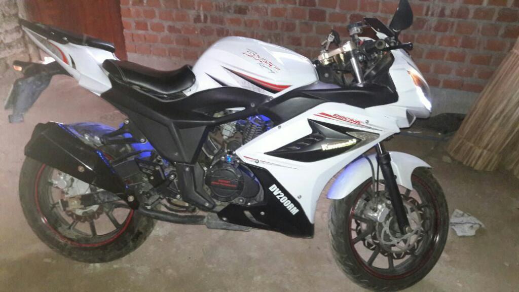 Vendo Moto Davest 200