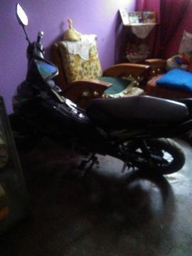 Vendo Moto Advance 110