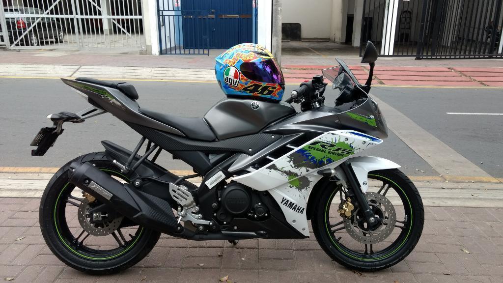 Yamaha R15 2016 con Soat Solo 4900 Kms