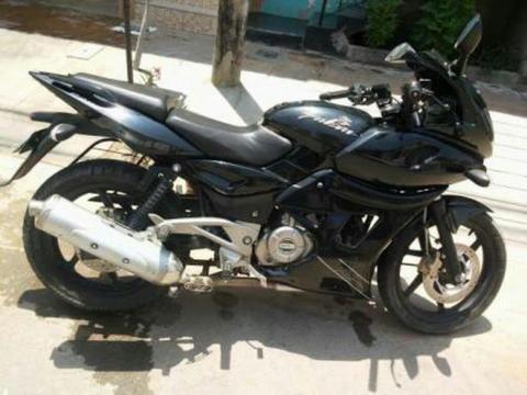 Moto Pulsar 220f