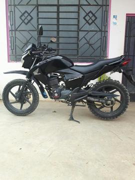 Vendo Moto Honda Invicta Cbf 150