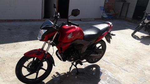 Vendo Moto Cb150 Invicta 2016