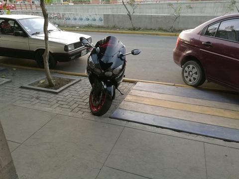 Vendo Moto Kawasaki Zx15