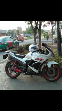 Hero Karizma Zmr 225cc