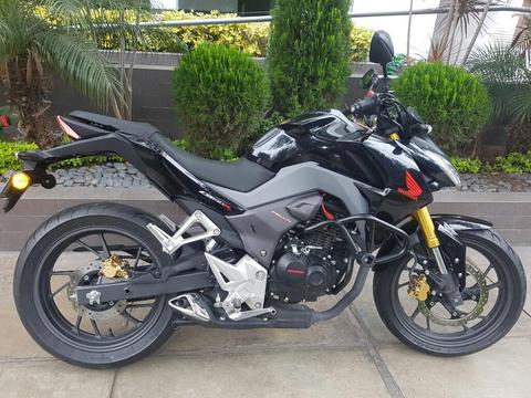 Vendo Moto Honda Cb190r Semi-nueva