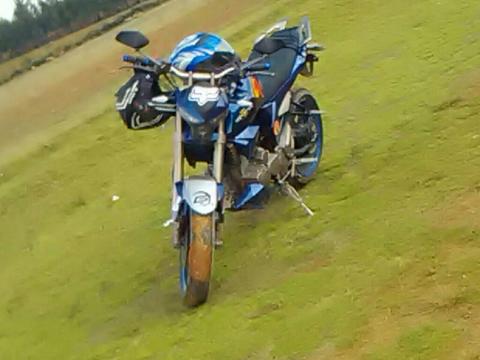 Vendo Moto Zontes 250 Inyectada