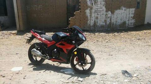 Vendo Moto Rt200 Pistera