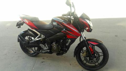 Moto Pulsar 200ns Color Rojo Negro