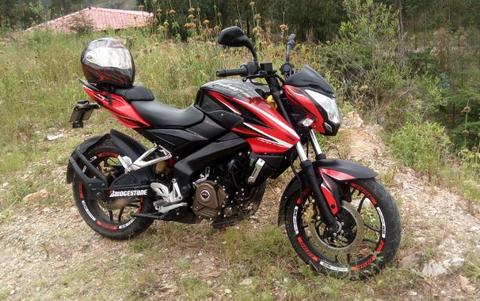 PULSAR 200 NS