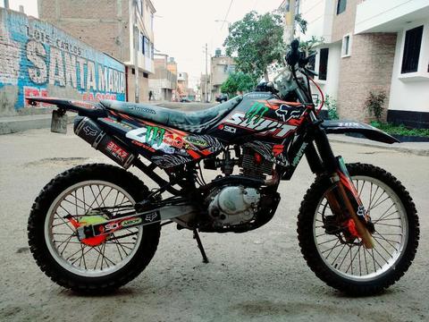 Vendo Moto Quinqui 200