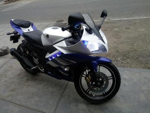 Vendo Moto Yamaha R15 Bien Conservado