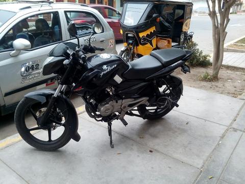 Vendo Pulsar 135