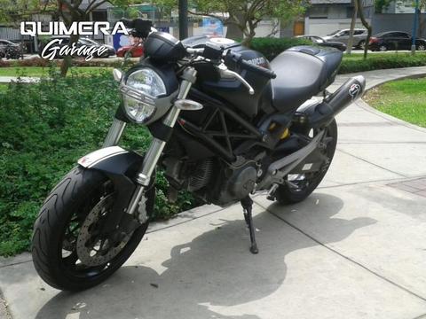 Ducati Monster 696 2012 a US$12,000