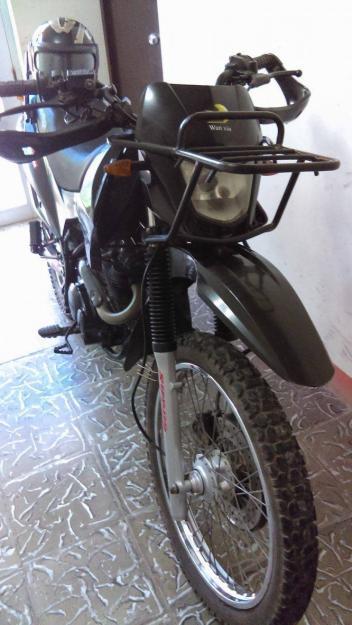 Motocicleta Wanxin motor 200 con reproductor mp3 vía bluetoh