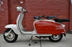 CLASICA MOTO lambretta li125 año 1968 con transferencia como nueva