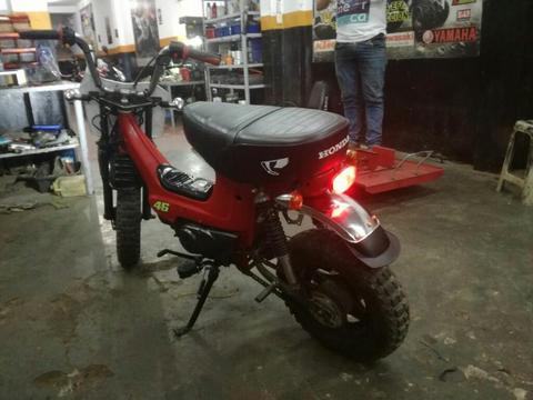 Moto Honda Chaly90
