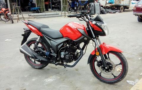 Vendo mi moto semi nueva