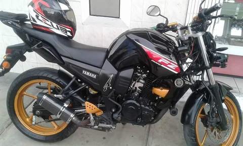Moto YAMAHA FZ 16
