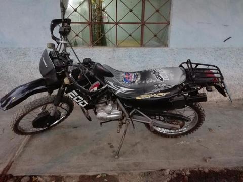 Se Vende Moto 200