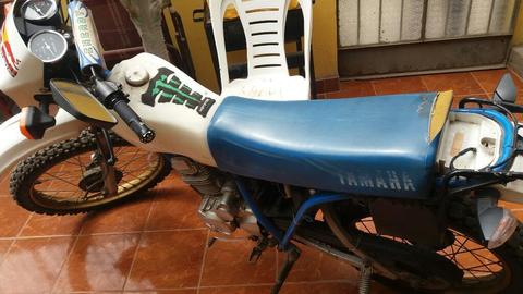 Moto Yamaha 86' Huaral
