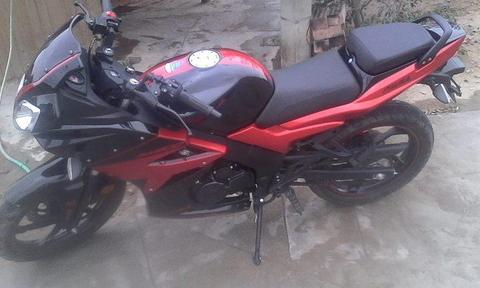 Vendo moto italika rt200 spitzer