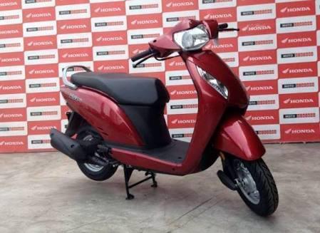 HONDA DIO Scooter con 2000km recorridos y soat hasta el 2018