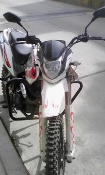 Moto BASHAN Motor 200