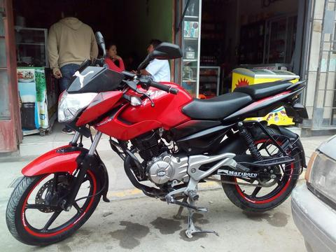 Vendo Moto Pulsar 135