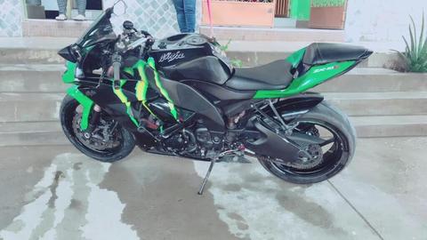 Moto Kawasaki Ninja Zx10r