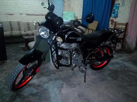 Vendo Moto Uso Exclusivo