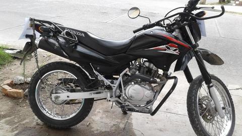 VENDO MOTOLINEAL HONDA 125 XRL