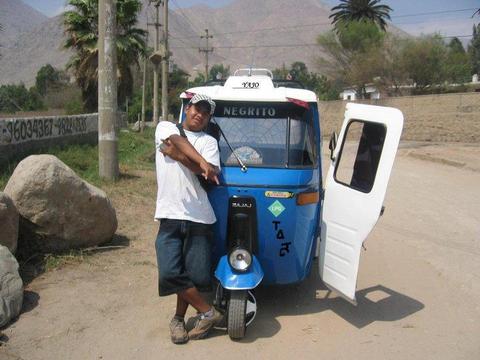 vendo moto bajaj 4 TIEMPOS EN BUEN ESTADO CON TODOS LOS PAPELES EN REGLA