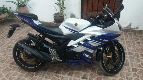 Yamaha r15 seminueva blue