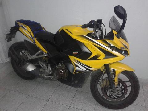 Vendo Moto Rs200