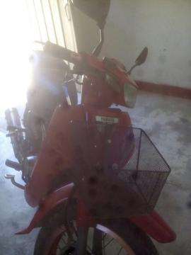 Vendo Moto Cripton Modelo 2008 en Exelen